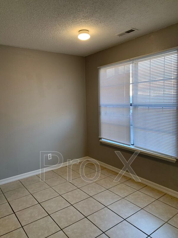 Foto del edificio - 1021 S St Louis Ave