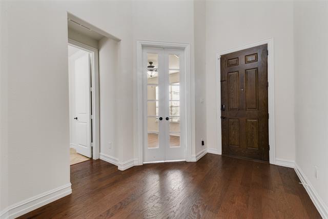 Building Photo - 2911 Redfern Dr