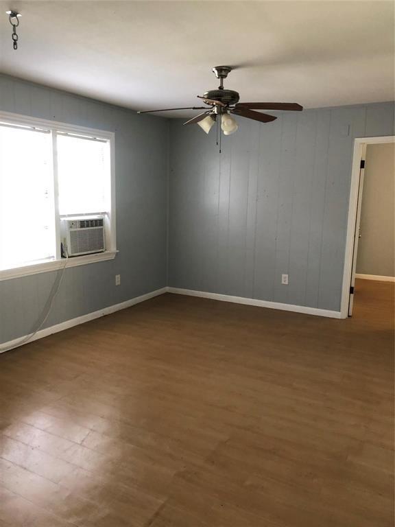 1360 Fish Hatchery Rd Unit B, Huntsville, TX 77320 Room for Rent in