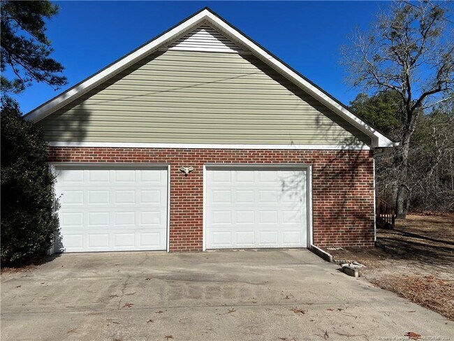 Foto del edificio - 21 Pineridge Dr