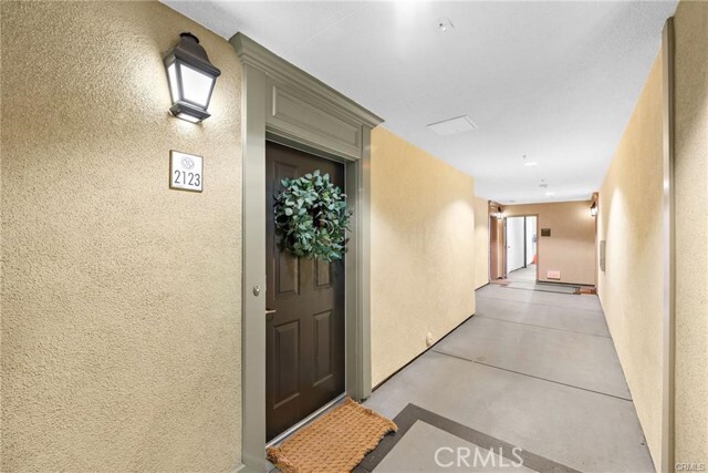 Building Photo - 2123 Watermarke Pl