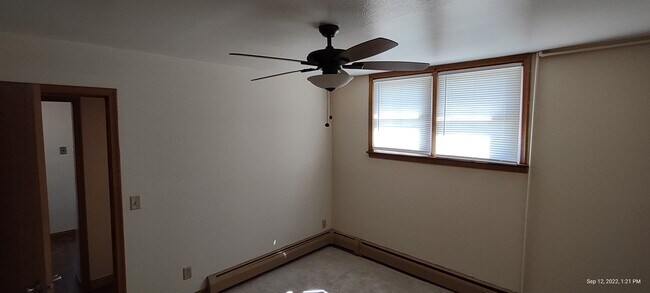 Badroom looking at window - 3969 5th St NE