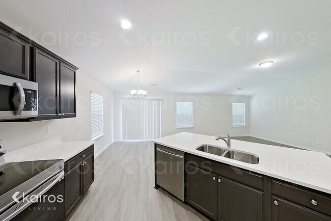 Building Photo - 25 Carrollton Dr.