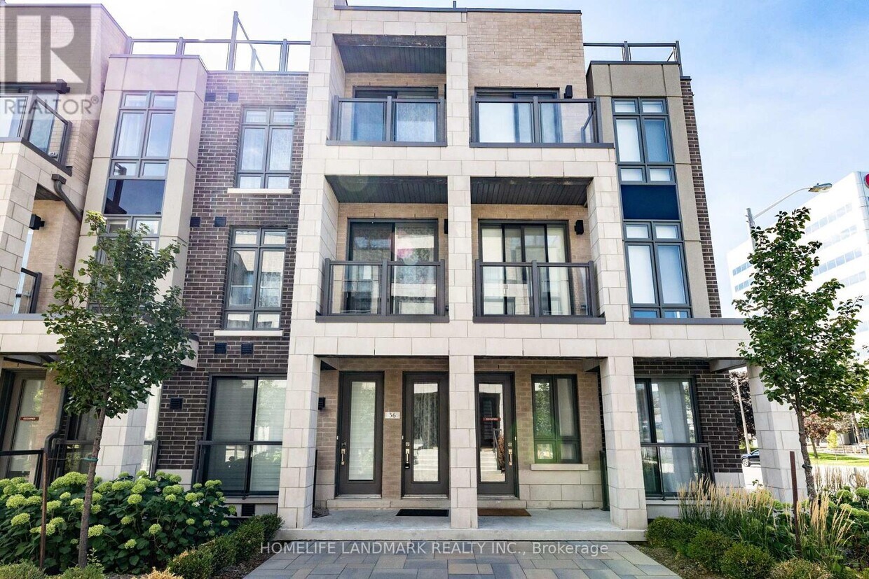 Primary Photo - 717-717 Lawrence Ave W