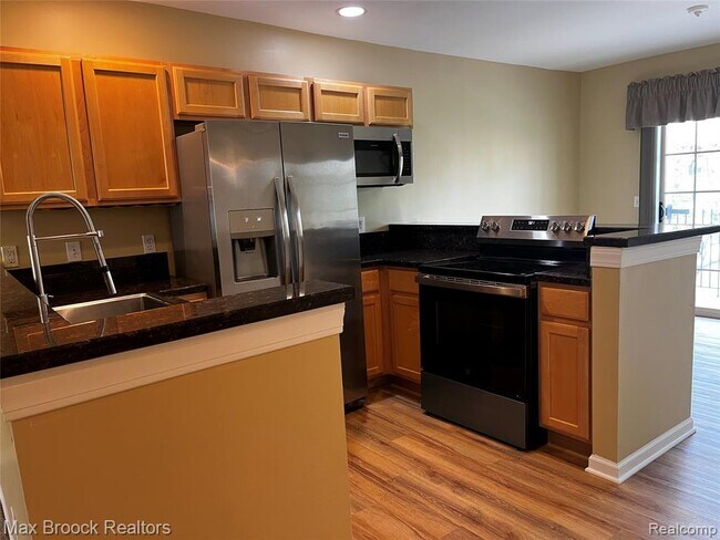 Foto del edificio - 3177 Newbury Pl