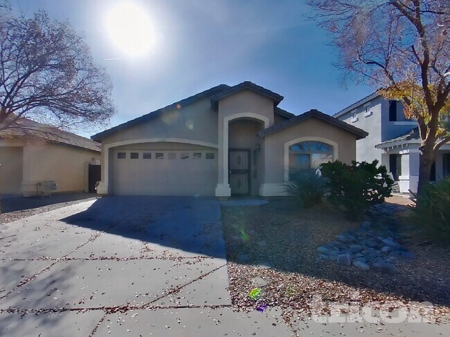 Foto del edificio - 1275 E Shari St