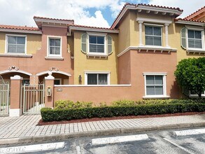 Building Photo - 614 SW 106th Ave