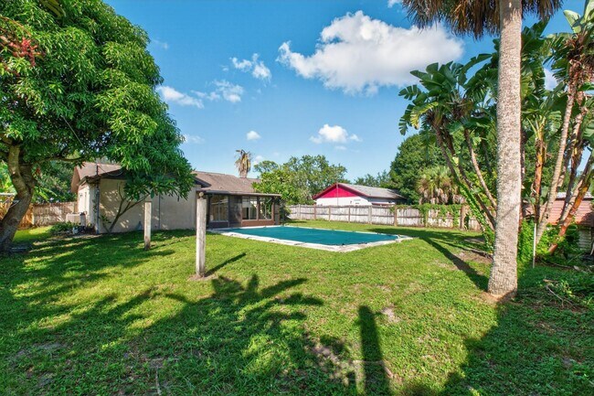 Building Photo - 12829 SW 38th Cir