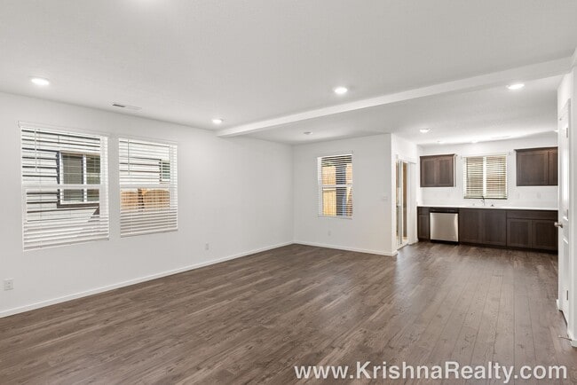 Building Photo - Brand new 3 Bedroom 2 Bath Beautiful Singl...
