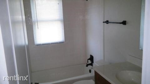 Foto del edificio - 4405 Howe Rd