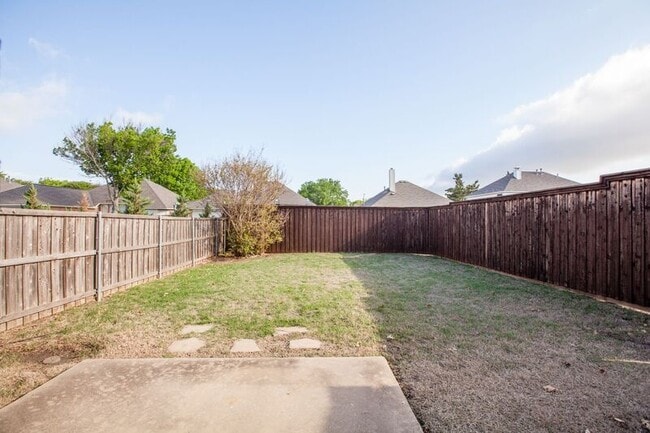Building Photo - 9900 Presthope Dr