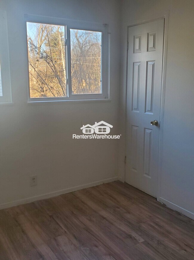 Foto del edificio - 10732 Spring Garden Dr
