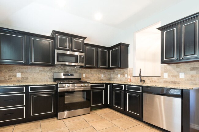 Foto del edificio - Lakeside Retreat - Newly Remodeled 3-Bedro...