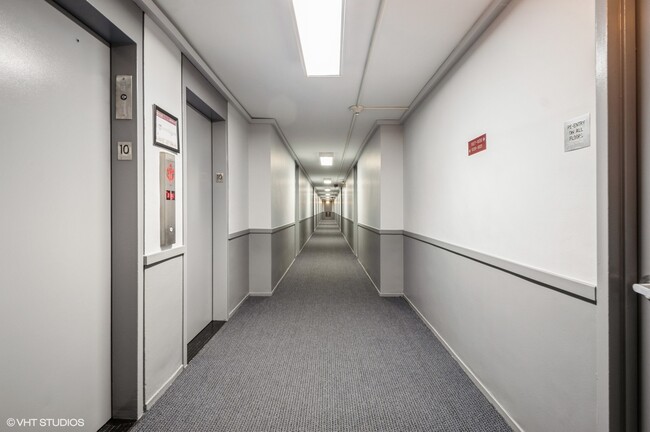 Foto del edificio - 1401 E 55th St