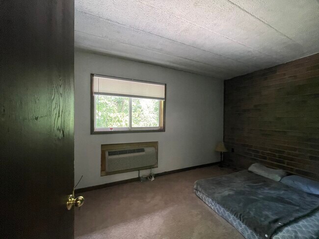 Foto del edificio - 469 Crawford Ave