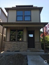 Building Photo - 8213 SE 9th Ave