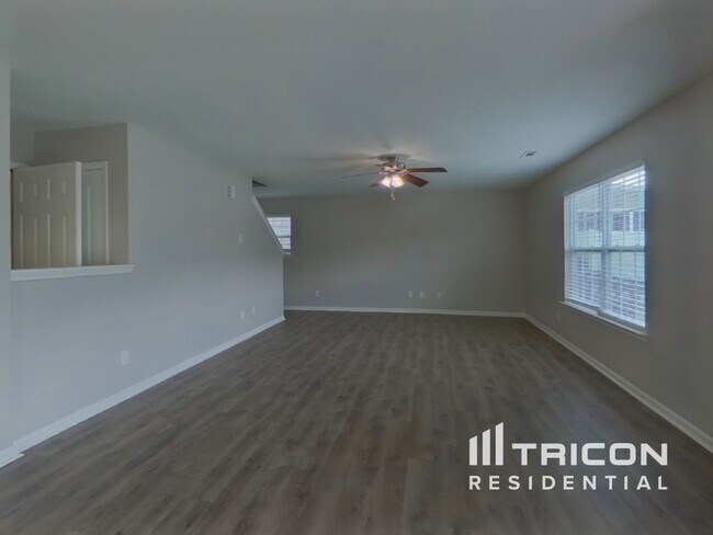 Foto del edificio - 7027 Palatine Ln