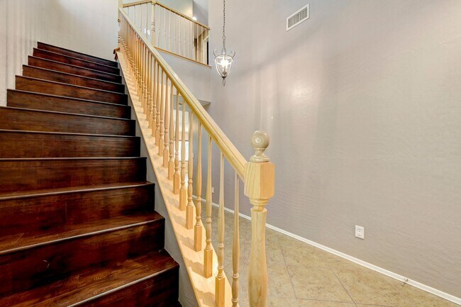 Foto del edificio - 3 Bedroom in Madeira Canyon!