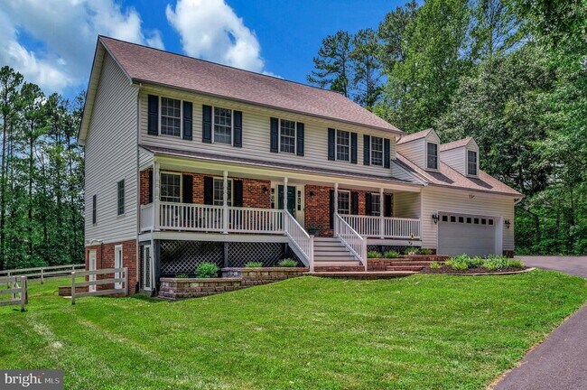 Foto del edificio - 8 Wilderness Ct