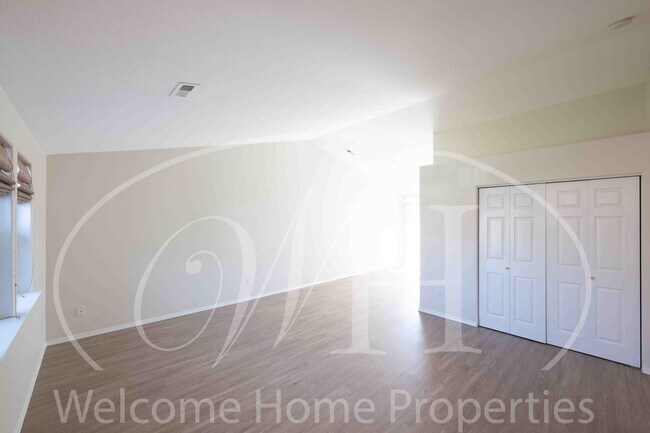 Foto del edificio - Newer 2 bed/2bath Home in Quiet Neighborhood