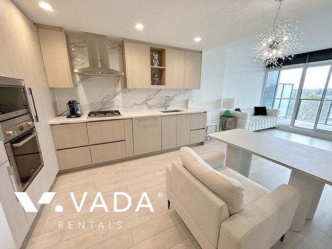Building Photo - Concord Brentwood Hillside East Furnished ...