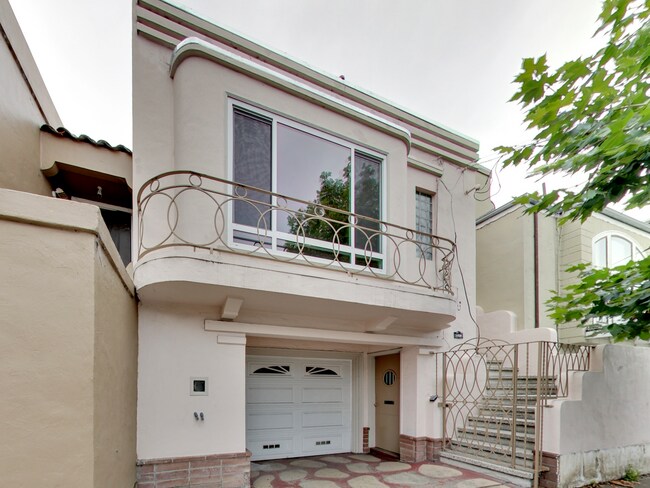 Building Photo - Outside Leasing - Nick