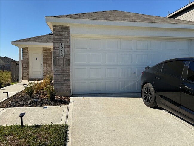 Foto del edificio - 16722 Largetooth Aspen Ln