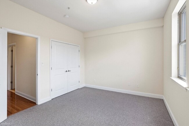 Building Photo - 5 br, 2 bath Duplex - 1929 N 18TH ST Unit 112