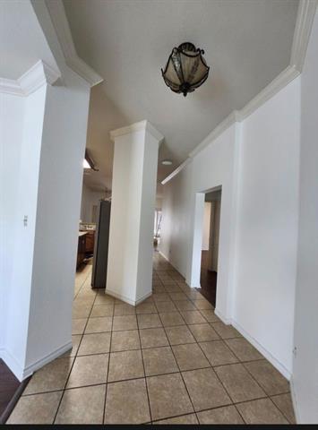 Building Photo - 7812 Pleasant Valley Tr