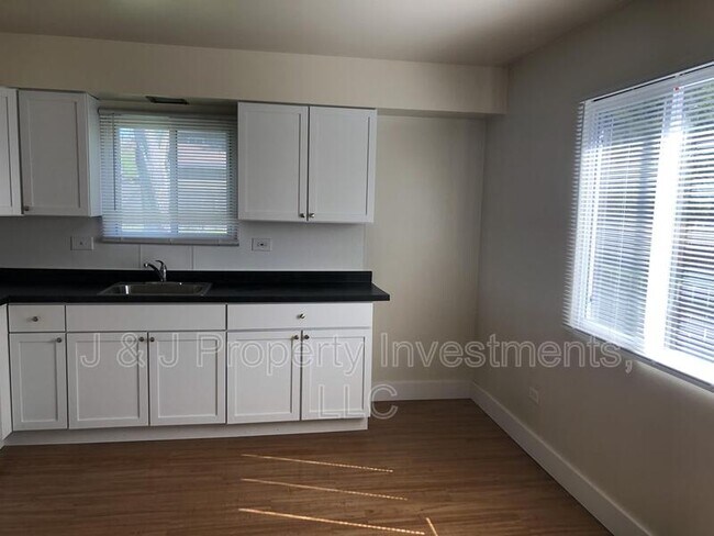 Foto del edificio - 620 W Hillside Dr