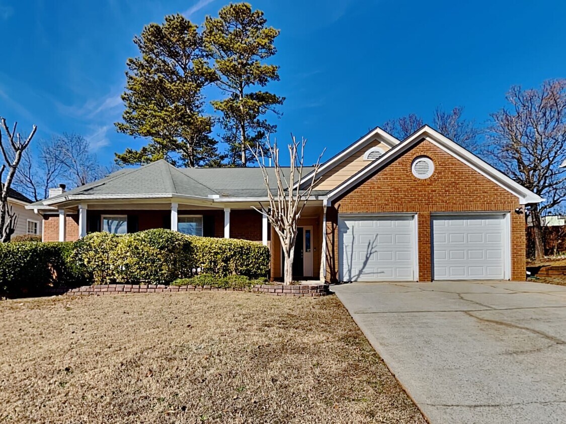 2400 Jakin Way House Rental in Suwanee, GA