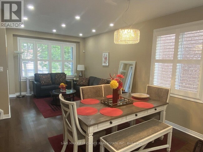 Building Photo - 3034 Portree Crescent