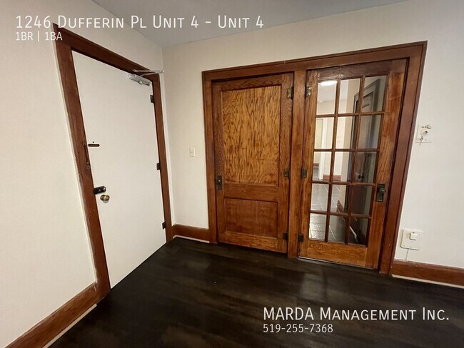 Building Photo - COZY 1 BD, 1 BATH APARTMENT IN CHARACTER BUILDING