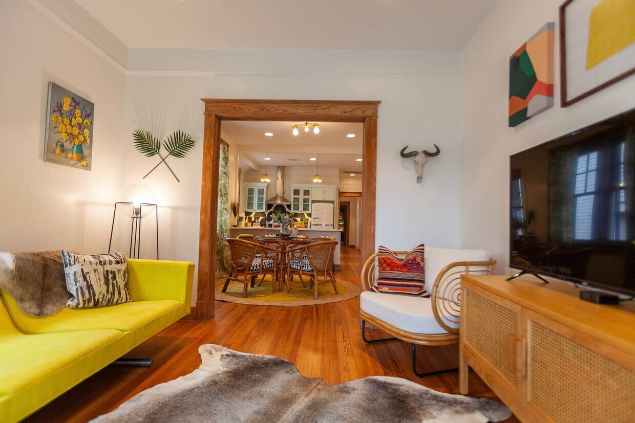 Foto principal - 4620 Dryades St