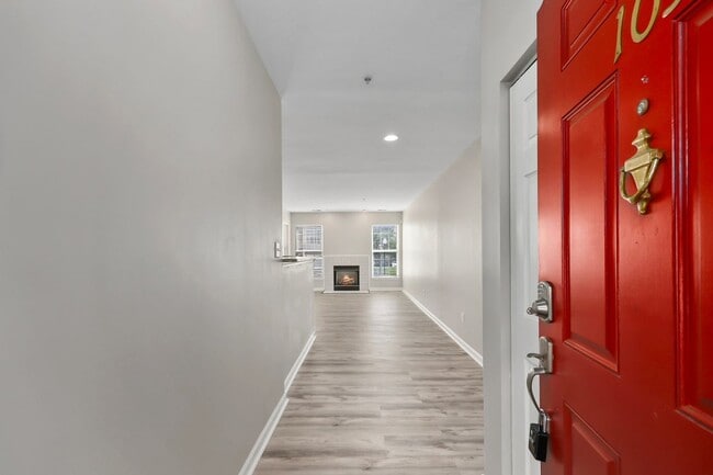 Foto del edificio - 25340 Lake Mist Square