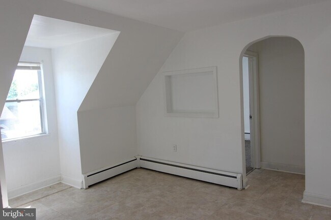 Foto del edificio - 104 Lincoln Ave SW