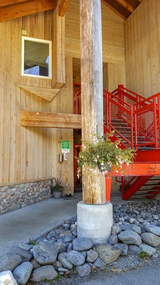 Foto del edificio - 351 Hightower Rd