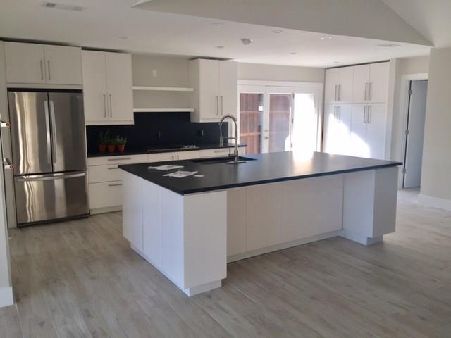 Foto del edificio - 4135 High Summit Dr