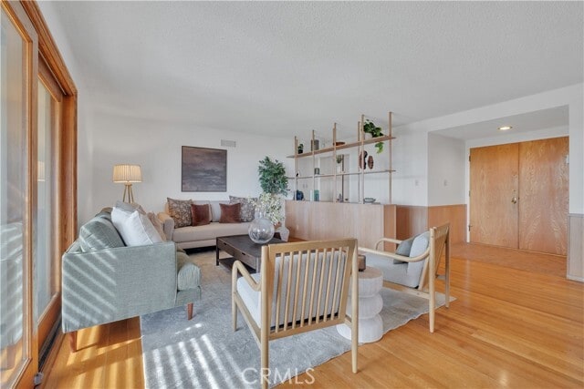 Building Photo - 2727 San Ramon Dr