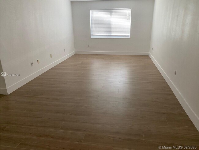 Building Photo - 200 Galen Dr