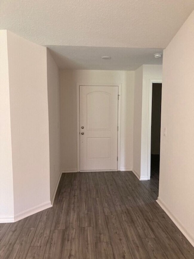 Building Photo - 35 Port Royal Dr