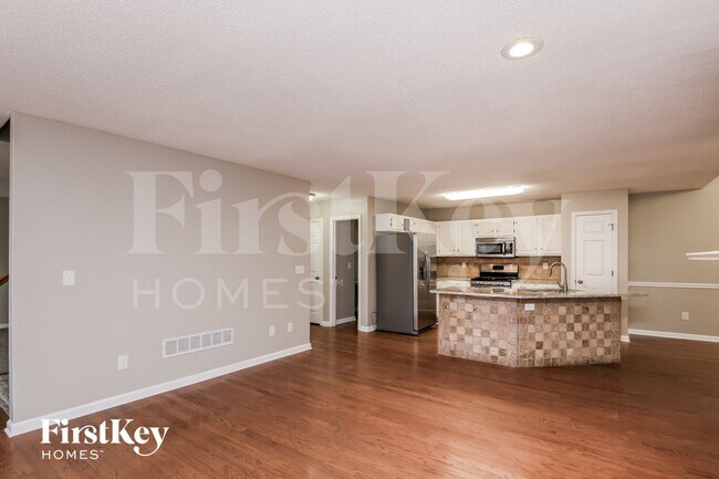 Foto del edificio - 4004 Southbrook Ct NW