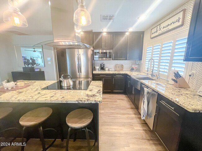 Foto del edificio - 5155 E Waltann Ln