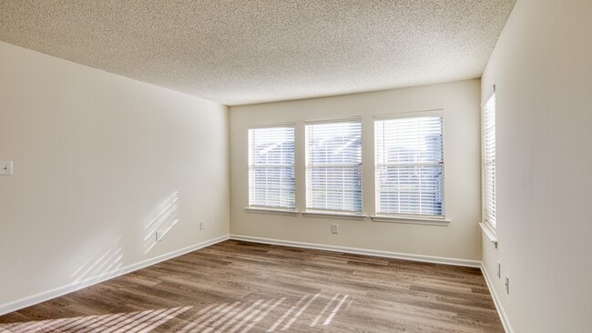 Interior Photo - Latitudes Apartments