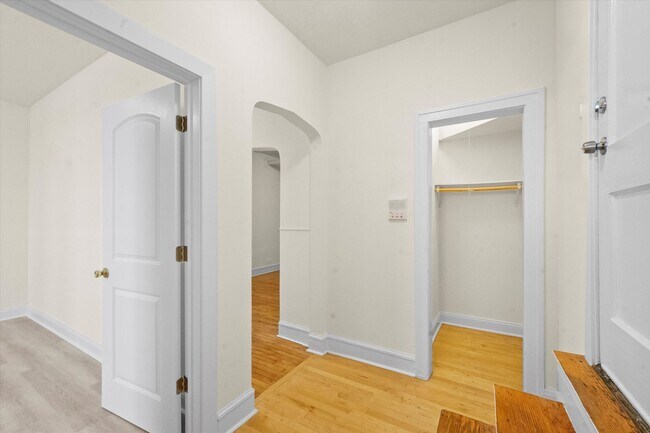 Foto del edificio - 2322 N Spaulding Ave