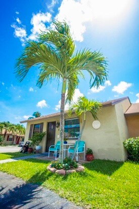 Foto principal - 2345 2nd Ave N