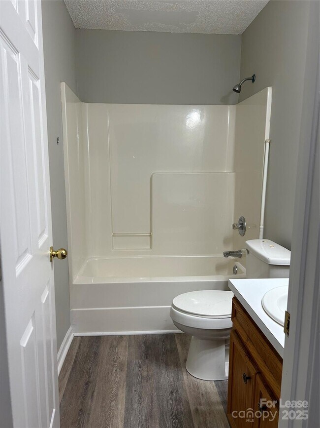 Foto del edificio - 108 Bryans Way