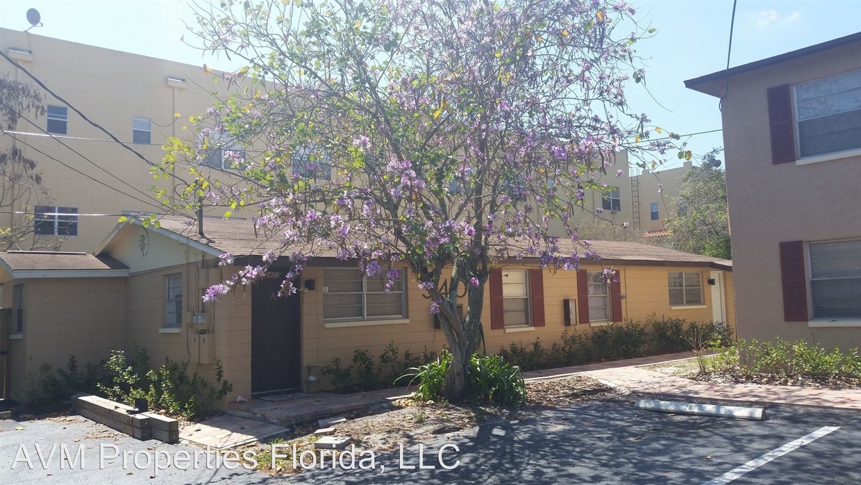 Building Photo - 5401 S Macdill Ave