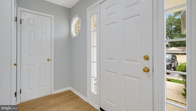 Foto del edificio - 99 Briarcliff Ct