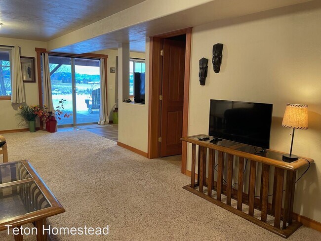 Foto del edificio - 2 br, 1 bath House - 4540 S Fox Creek Village